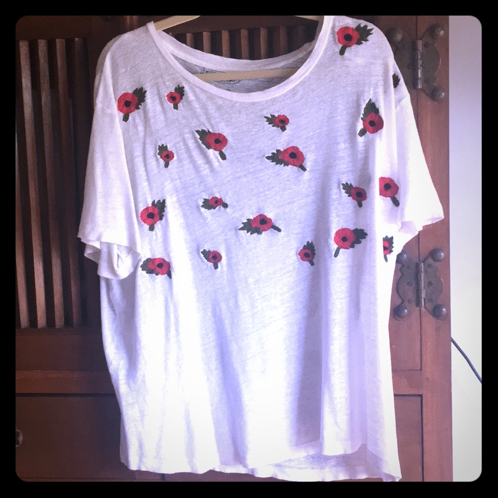 Luxury contemporary tee